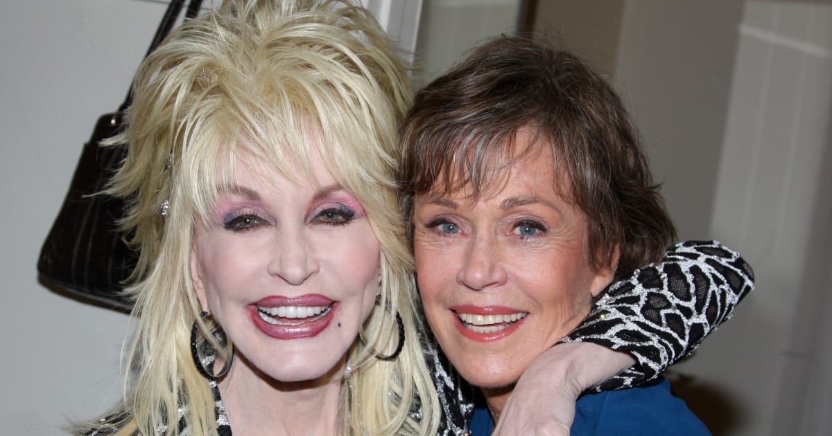 Jane Fonda got emotional while remembering Dolly Parton (Bruce Glikas/FilmMagic)