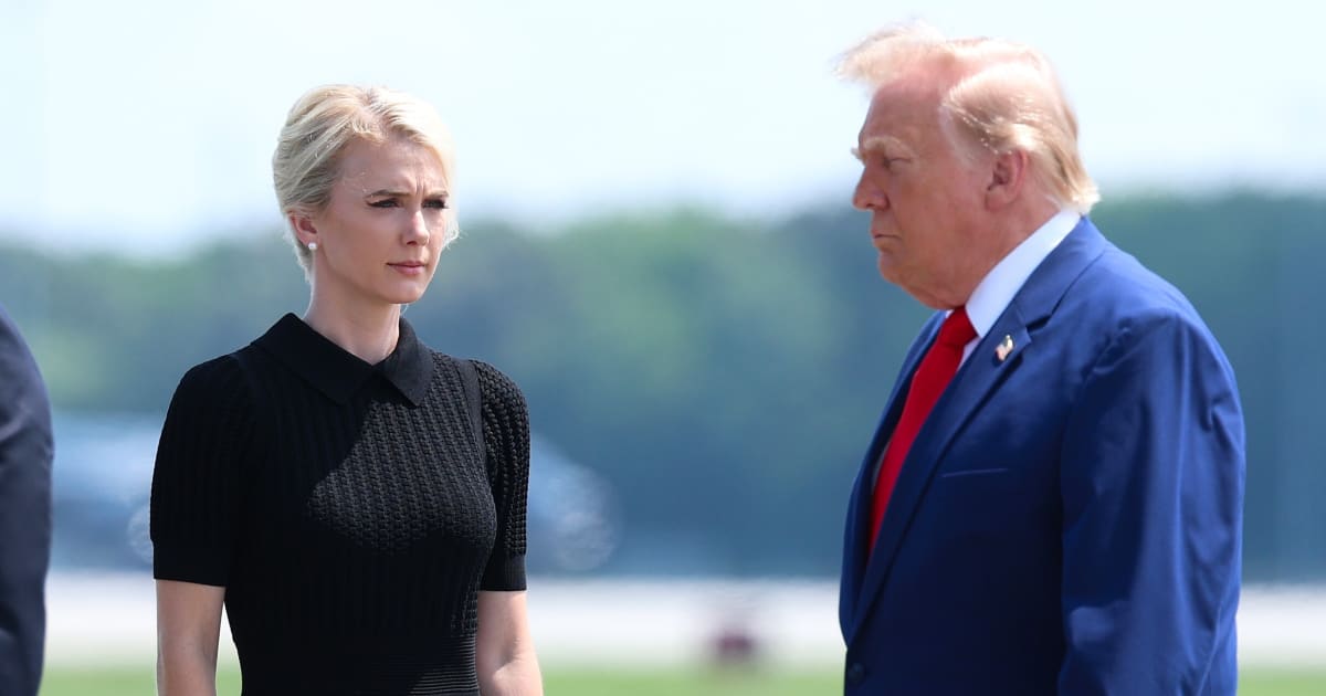  A new legal filing puts one of Trump’s closest aides at the center of a dispute over presidential communications and private business (Kevin Dietsch/Getty Images)