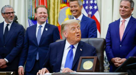 Trump celebrates 91% happy tourists, then fixates on the 9%: 'Why were they unhappy?'