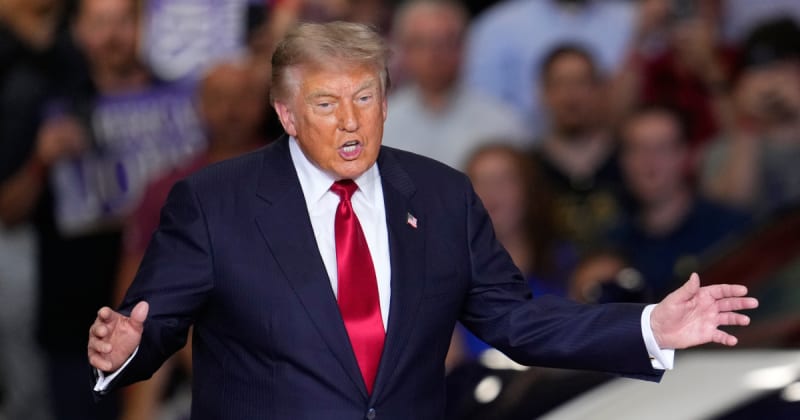 Fact Check: Did Trump post an AI image of a 6-fingered Navy sailor on social media?