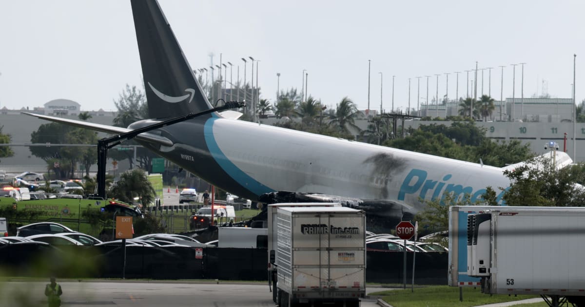 The NTSB is investigating 21 Air Flight CSB7598 after the Boeing 767 overran a Miami runway, raising questions about the landing and go-around (Getty Images)
