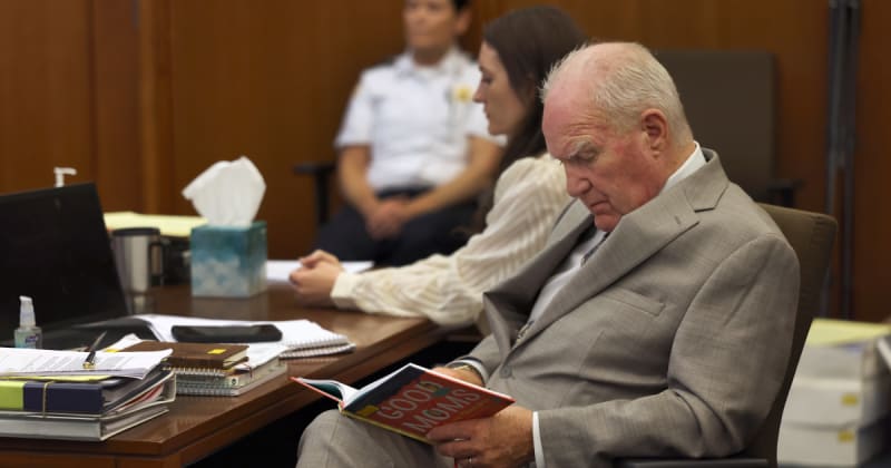 Lindsay Clancy lawyer urges Trump to pardon her but request faces major hurdle
