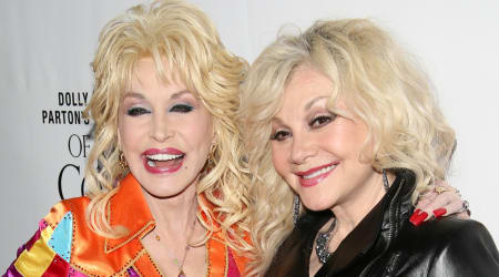 Dolly Parton's sister reveals family knew little about her cancer, shares why she kept it private