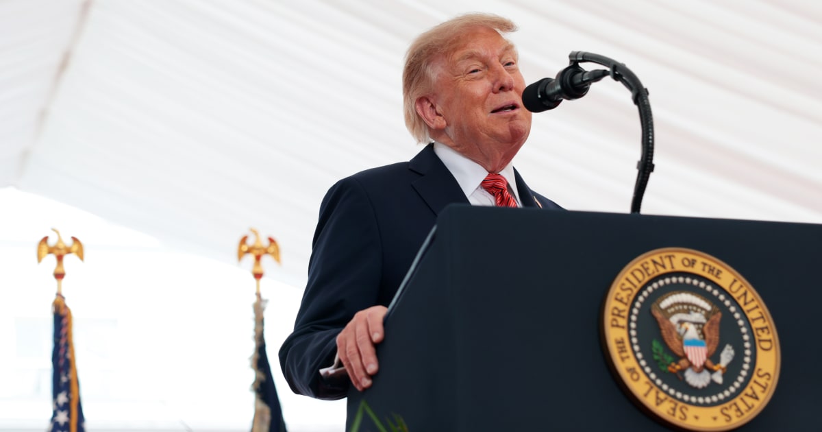 Mark Carney suspended US-Canada trade talks on August 21. Donald Trump then imposed 50% tariffs, prompting matching Canadian tariffs (Getty Images)