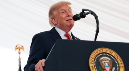 Trump gets grilled on Dublin protests, then delivers an unexpected plot twist