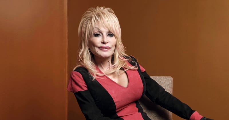 Dolly Parton posthumously accepts Lifetime Achievement Award in video recorded before her death