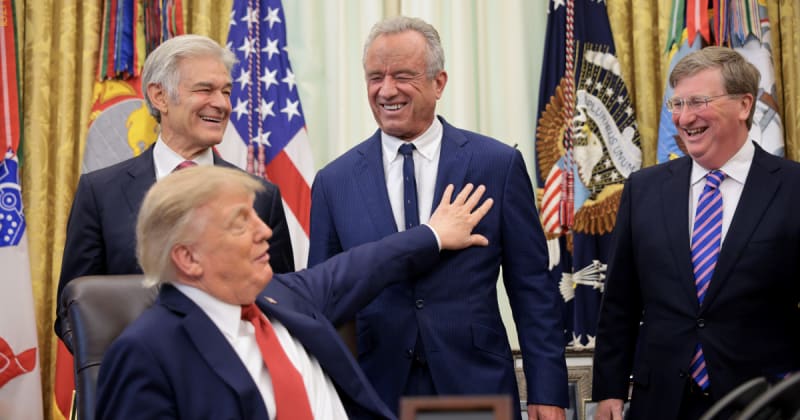 Trump abruptly interrupts RFK Jr to roast his 'thinnest' tie: 'It's almost like a rope'