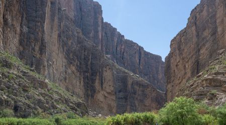 Trump admin begins border wall construction in Texas’s Big Bend, just weeks before the midterms