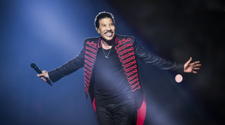 Lionel Richie hospitalized again after suffering another heart issue, cancels three shows