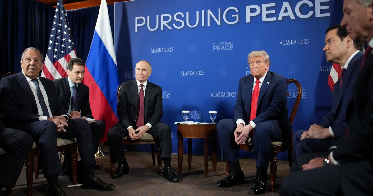 President Donald Trump, Russian President Vladimir Putin alongside Marco Rubio hold a meeting at Joint Base Elmendorf-Richardson on August 15, 2025, in Anchorage, Alaska (Andrew Harnik/Getty Images)