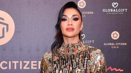 'Show must go on': Nicole Scherzinger performs with blistered leg after boiling-water burn