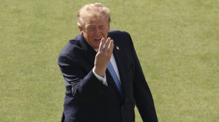 Fact Check: Did Trump announce a plan to gift a giant wooden horse to Iran amid the conflict?
