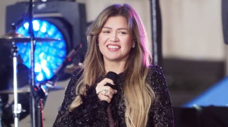Kelly Clarkson reveals her ‘controversial’ take on AI, says she’s obsessed with it