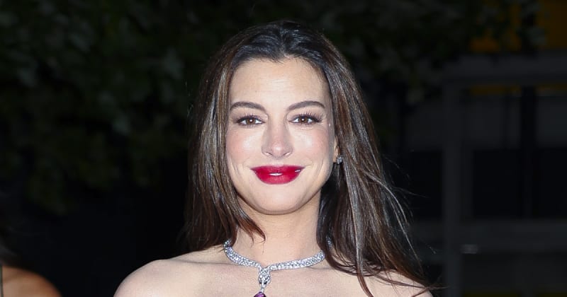 Anne Hathaway shows how she will disappear from spotlight after five movies in hilarious video
