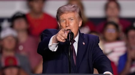 Trump warns Democrats could bring a '1929 disaster' if they win the 2026 midterms