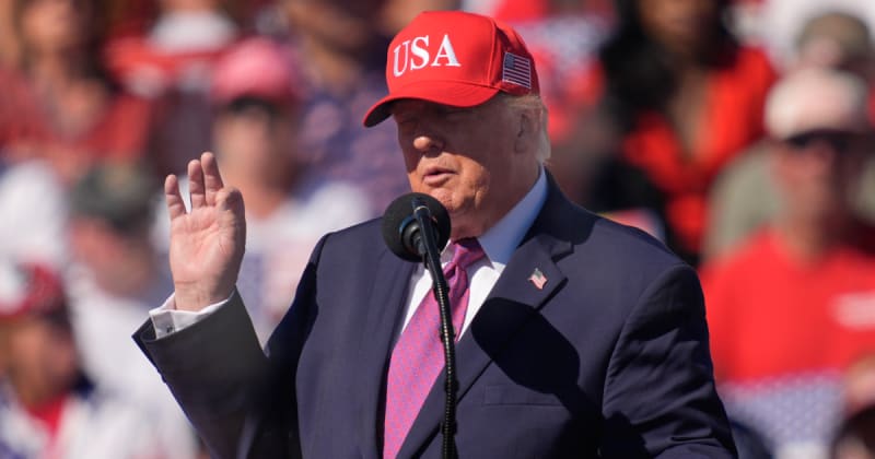 Trump says leakers ‘should be shot’ as he renews attack on media over Iran strike