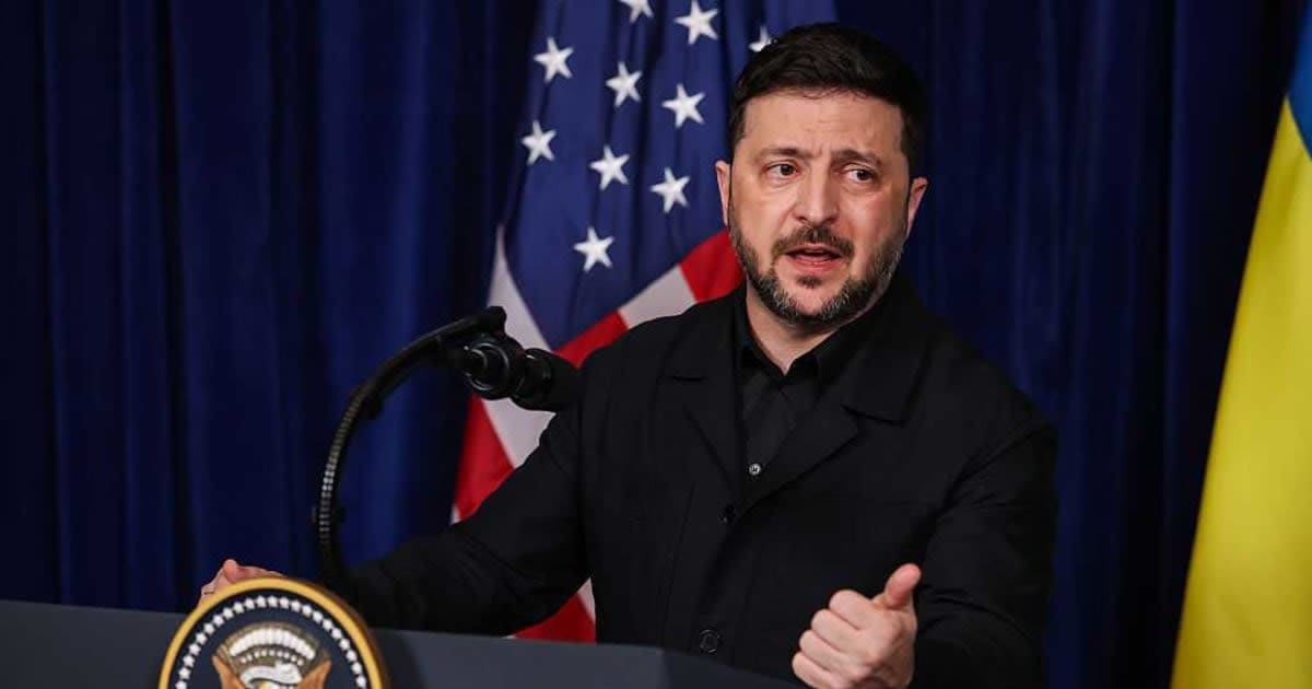 A social media post claims Ukrainian President Volodymyr Zelenskyy has called on Americans to choose a new leader amid the US-Russia diesel deal (Joe Raedle/Getty Images)
